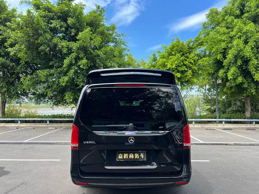 Mercedes-Benz V Class 2020 car image #4