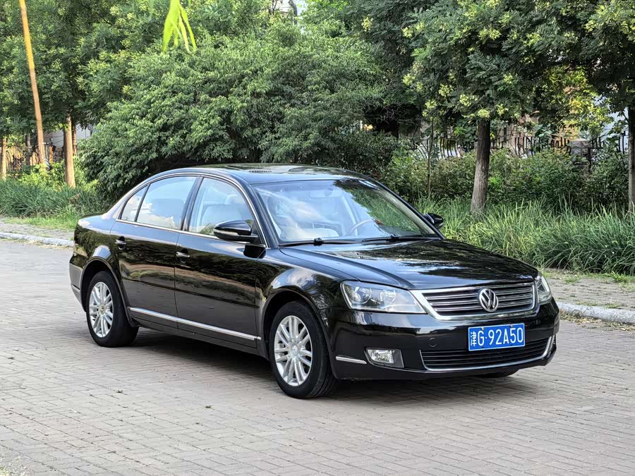 Volkswagen Passat Lingyu 2011 car image #4