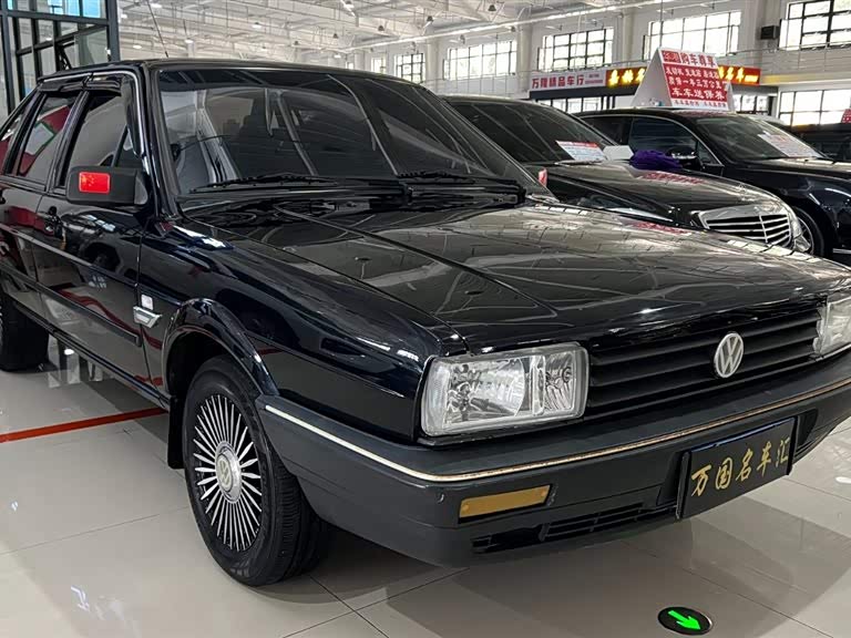 Volkswagen Santana Classic 2010 #4 Volkswagen Santana Classic 2010 صورة سيارة #4