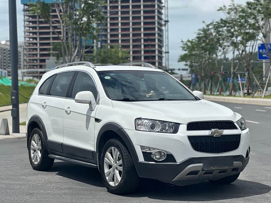Chevrolet Captiva 2016 car image #4