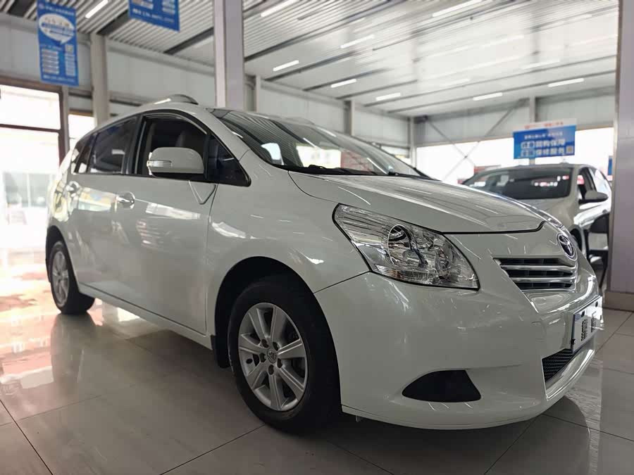 Toyota Reiz 2013 car image #4