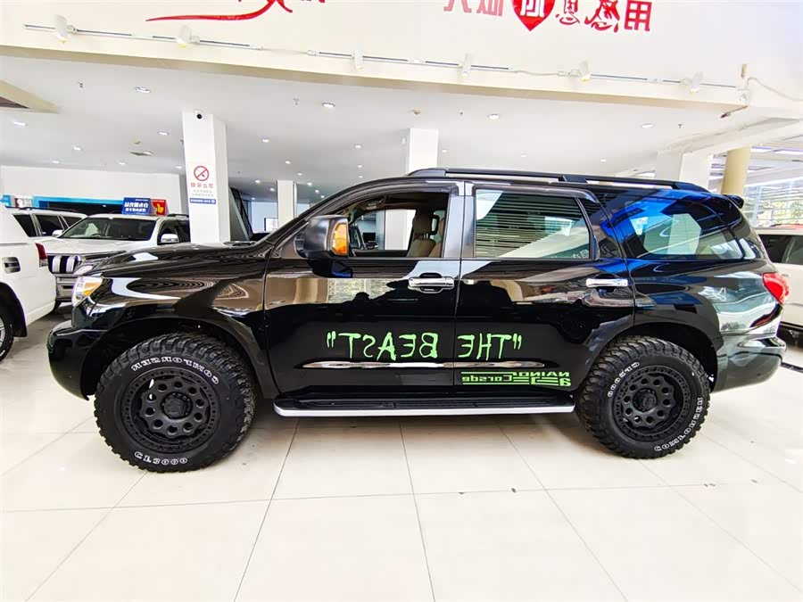 Toyota Sequoia 2018 immagine di auto #4