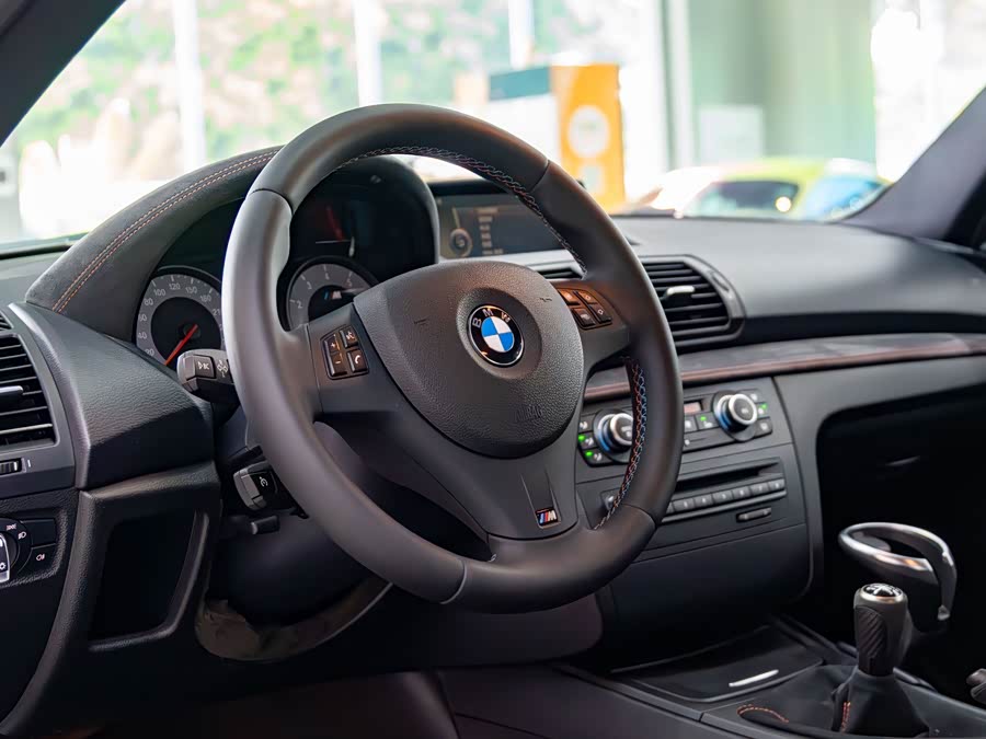 BMW 1 Series M 2013 car image #4