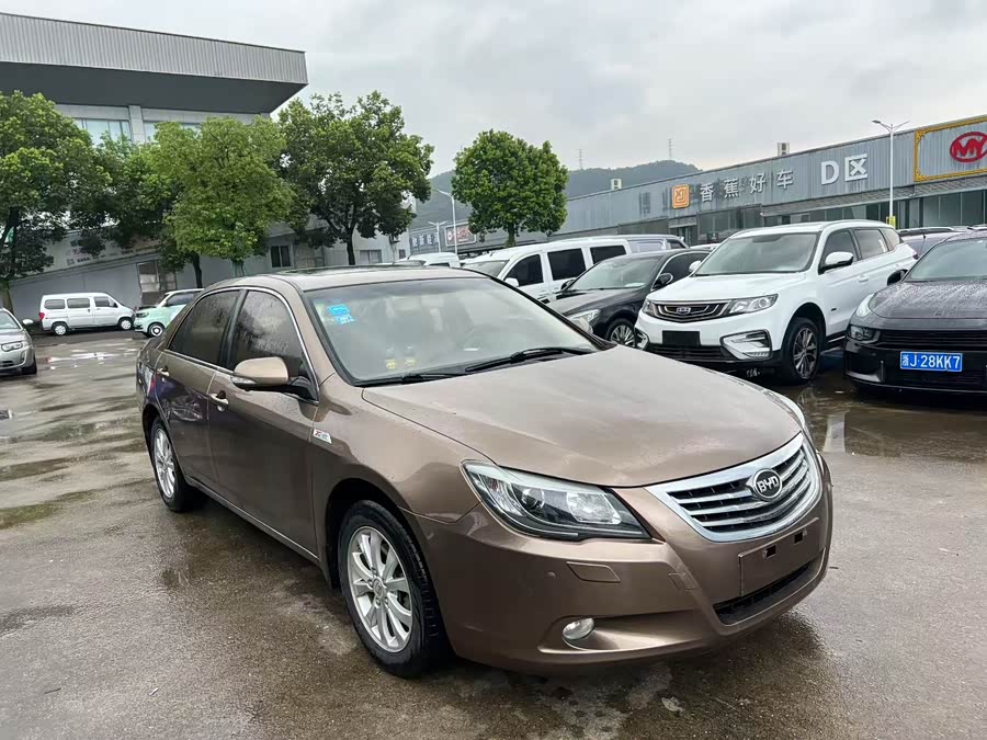 BYD G6 2014 immagine di auto #4