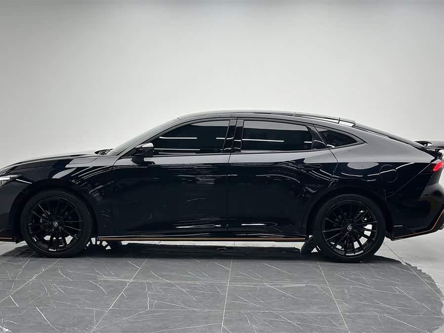Changan UNI-V 2023 car image #4