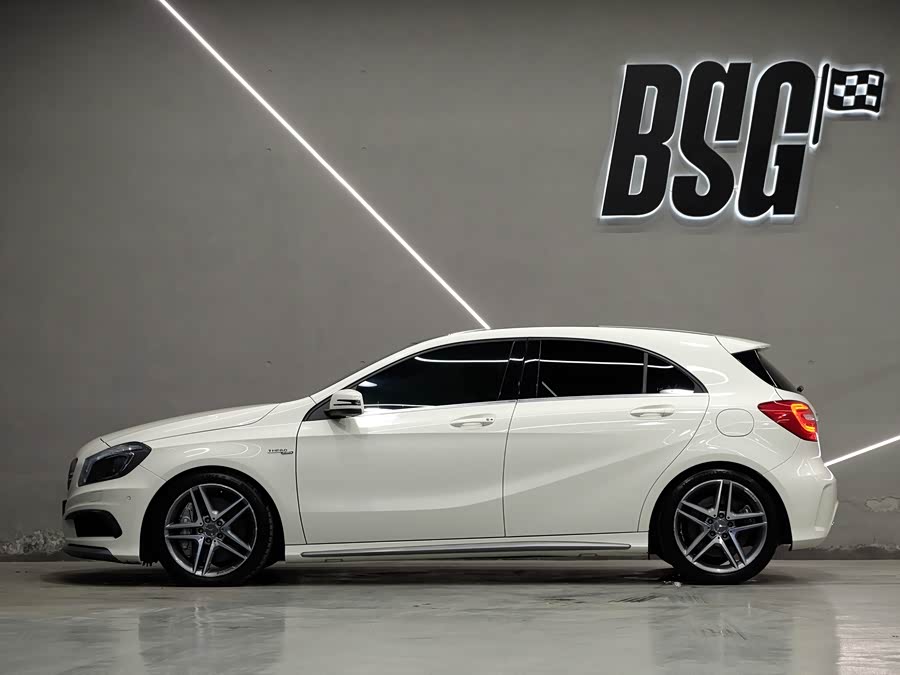 Mercedes-Benz A AMG 2020 car image #4