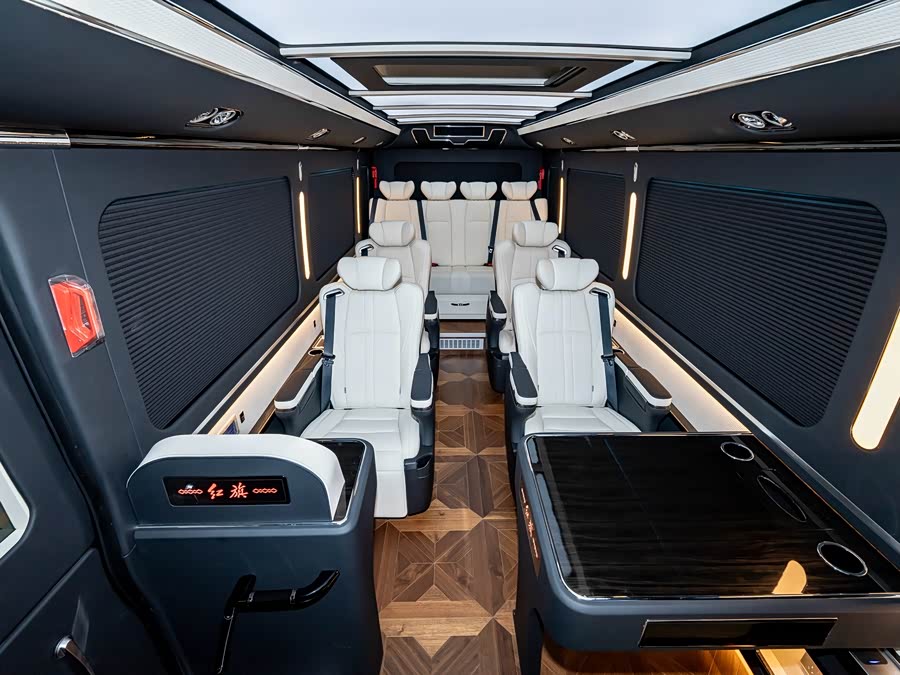 HongQi GuoYue #4 HongQi GuoYue صورة سيارة #4