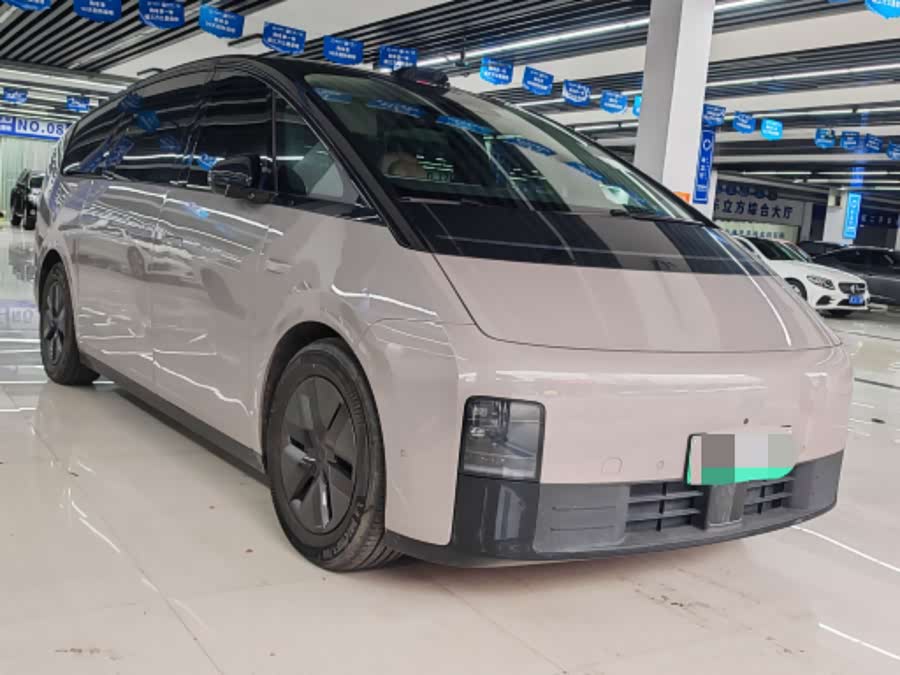 理想汽车 理想MEGA 2024 汽车图片 #4