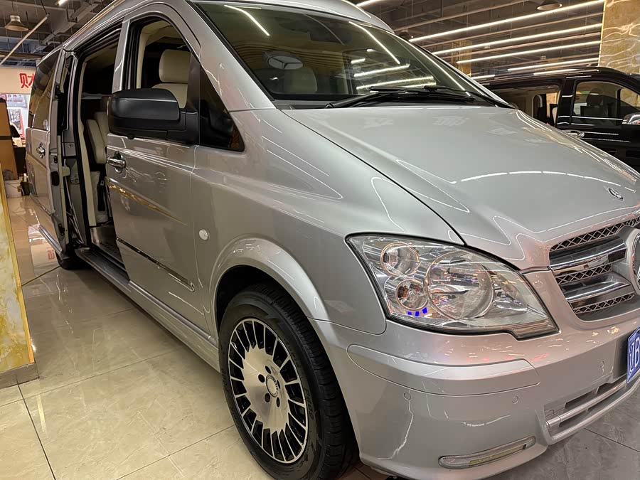 奔驰 唯雅诺 2012 汽车图片 #4