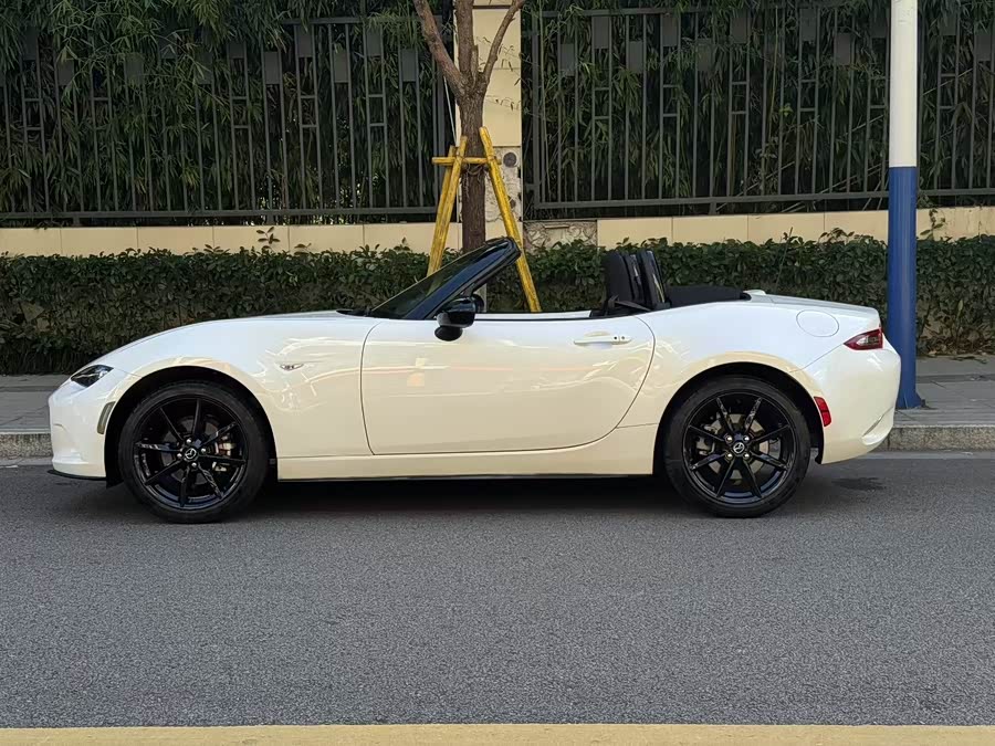 GEELY Monjaro MHEV 2023 #4 GEELY Monjaro MHEV 2023 car image #4