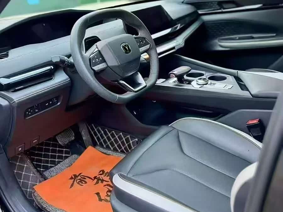 Changan UNI-V 2022 car image #4