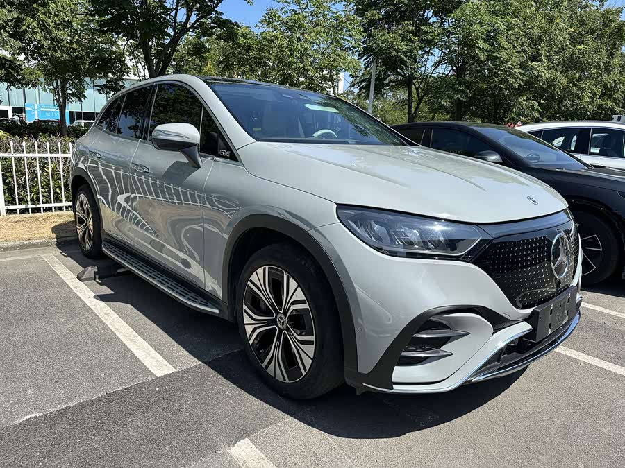 Mercedes-Benz EQE SUV 2023 #4 Mercedes-Benz EQE SUV 2023 car image #4