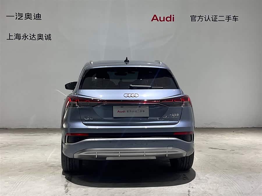 Audi Q4 e-tron изображение автомобиля #4