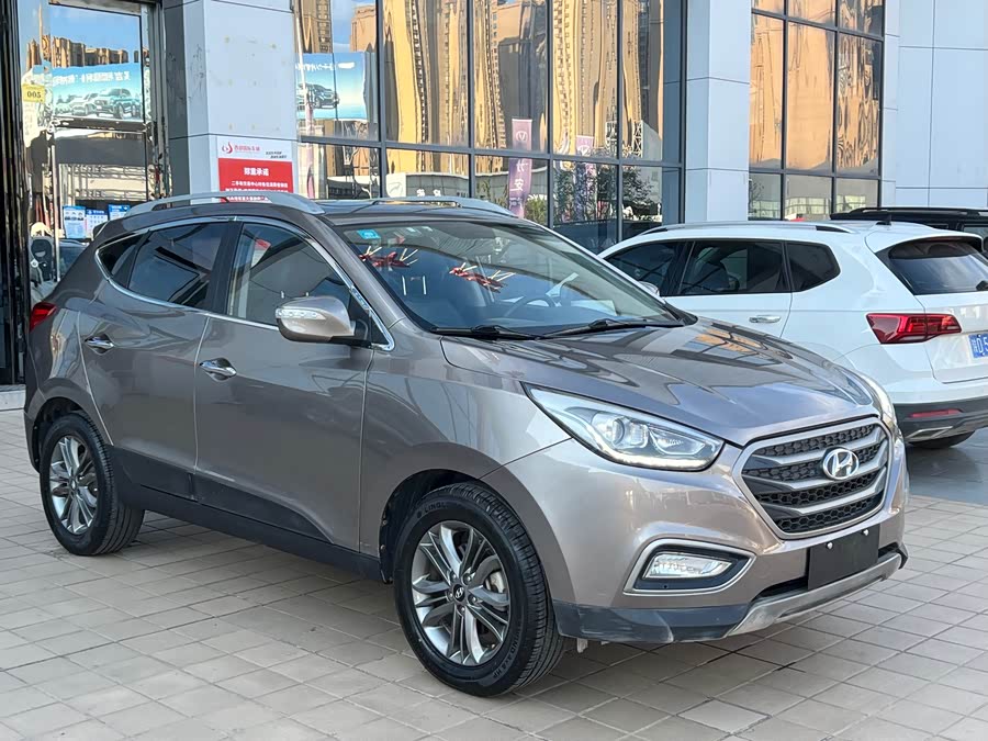 Hyundai ix35 2014 car image #4