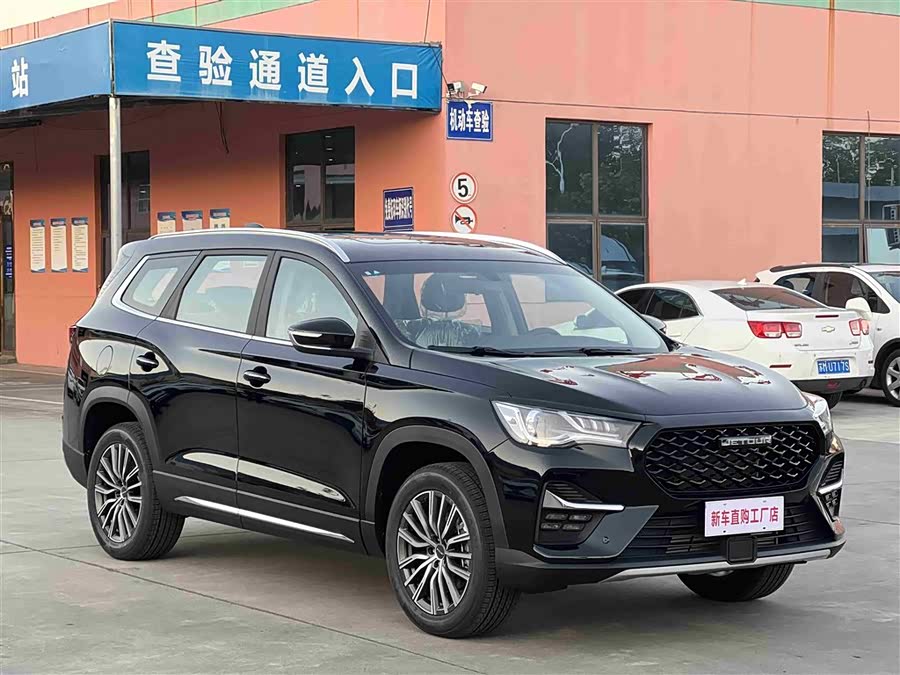 Jetour X95 2025 car image #4