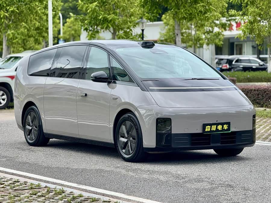 理想汽车 理想MEGA 2024 汽车图片 #4