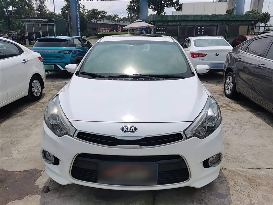 Kia Forte Koup 2015 car image #4