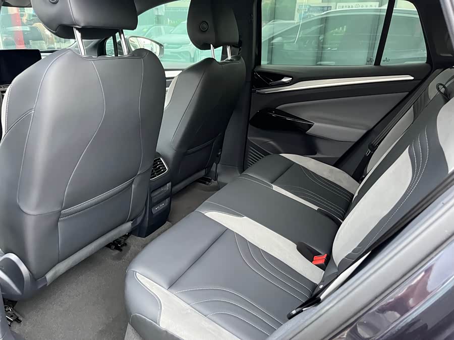 Volkswagen ID.4 Crozz 2024 صورة سيارة #4