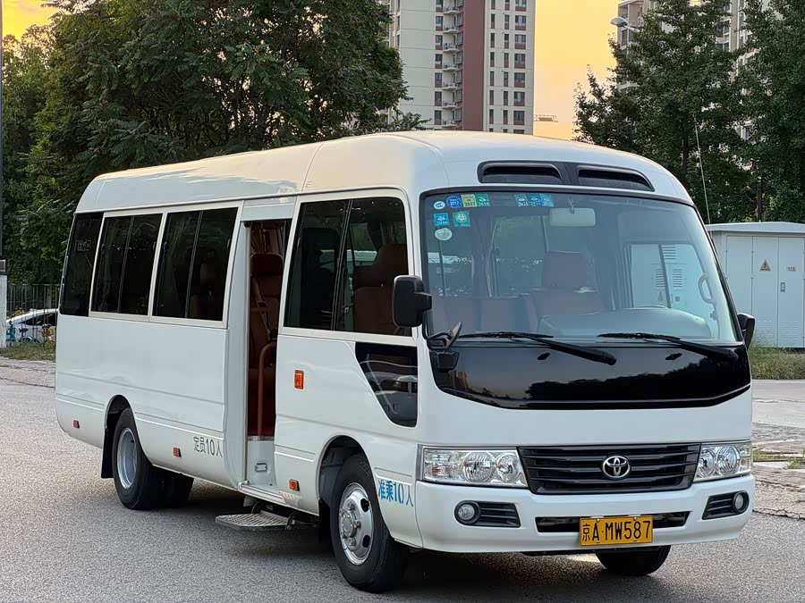 Toyota Coaster 2015 #4 Toyota Coaster 2015 imagen de coche #4