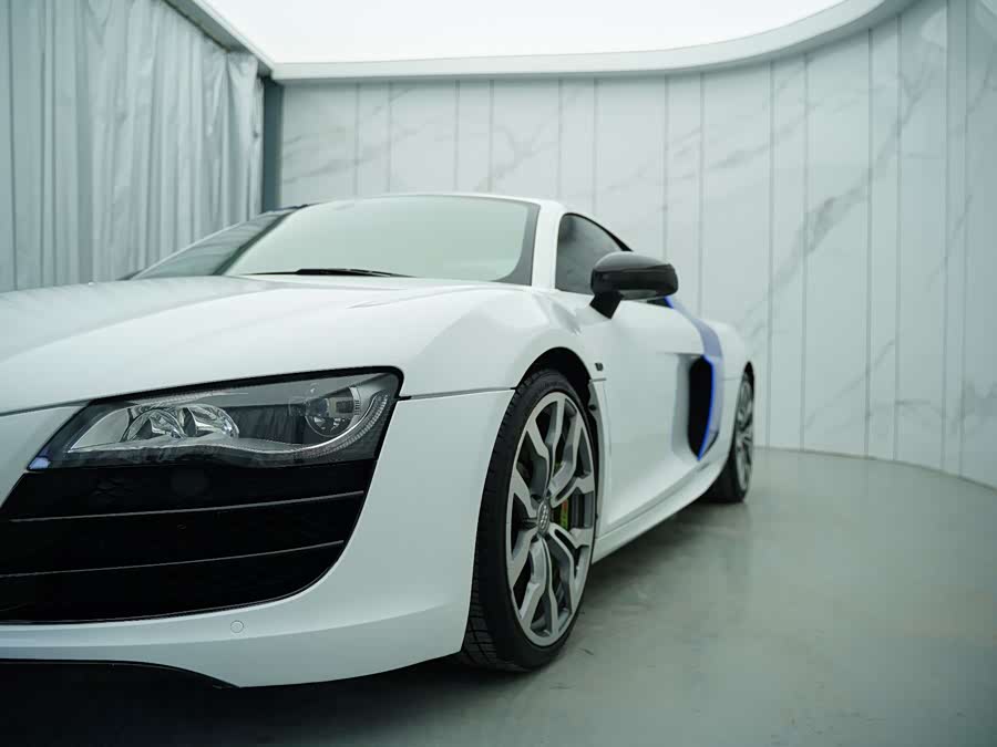 Audi R8 2013 #4 Audi R8 2013 car image #4