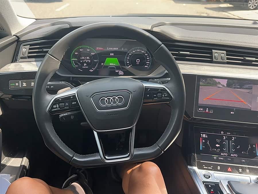 Mercedes-Benz SLK AMG 2021 #4 Mercedes-Benz SLK AMG 2021 صورة سيارة #4