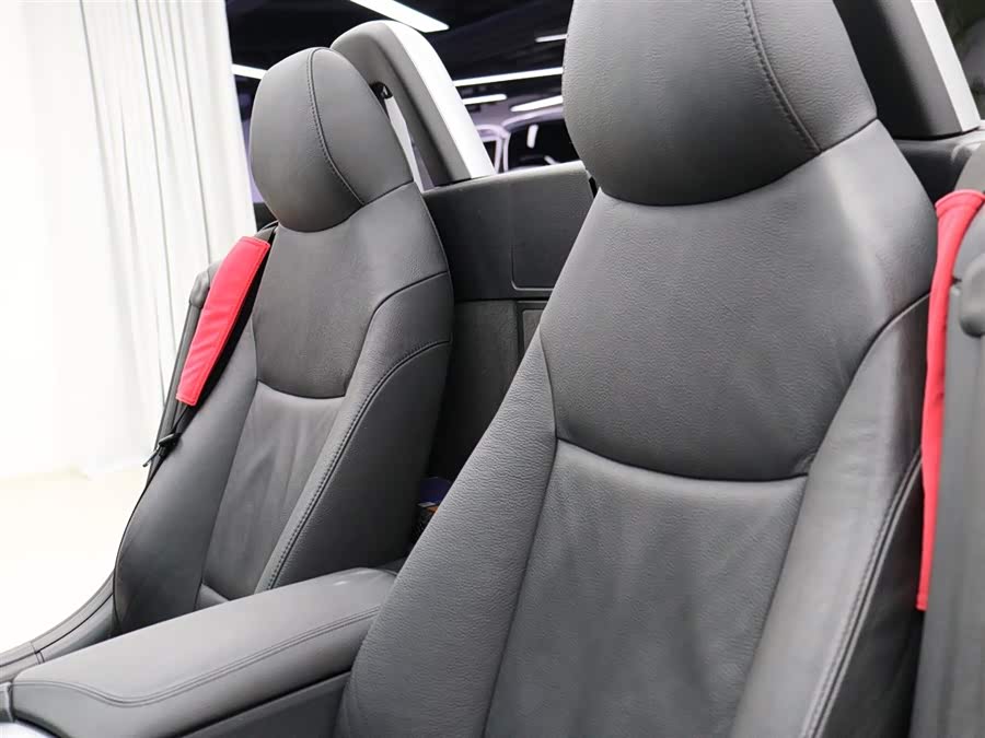 BMW Z4 2010 car image #4