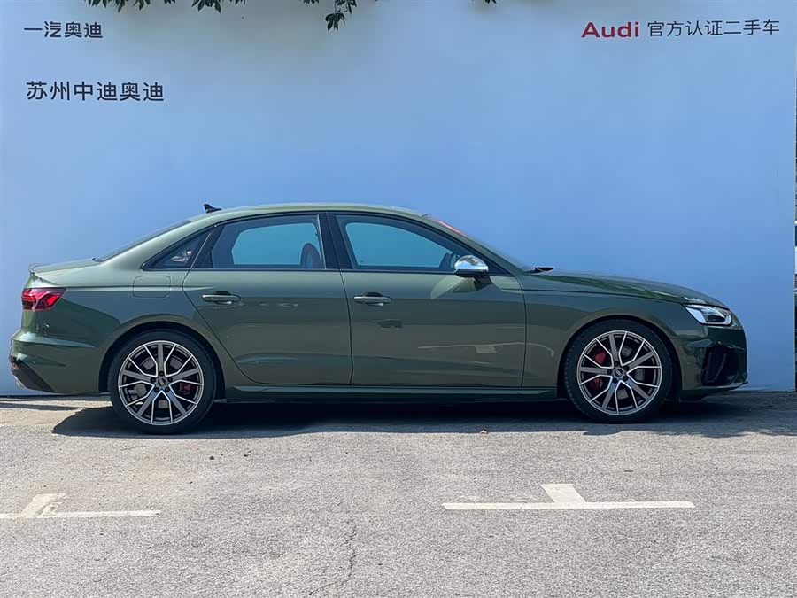 Audi S4 2023 car image #4