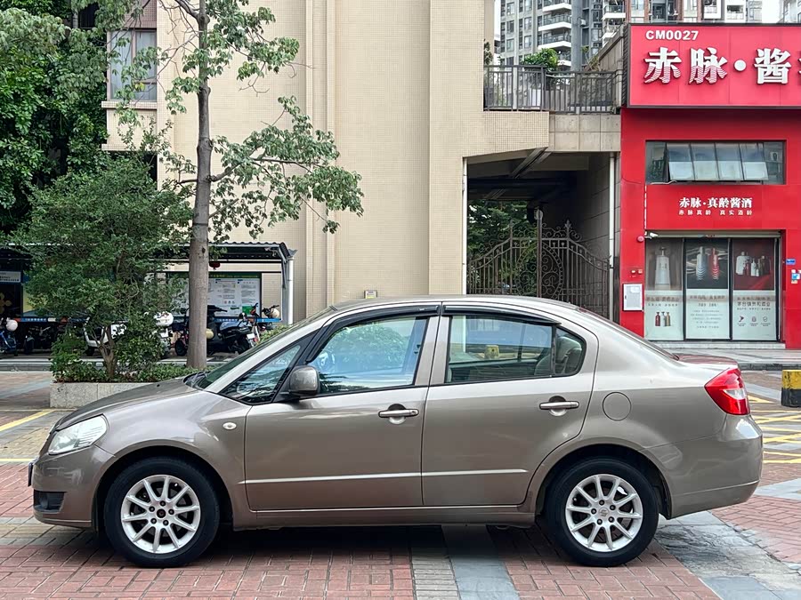 Suzuki SX4 Sedan 2014 imagem de carro #4