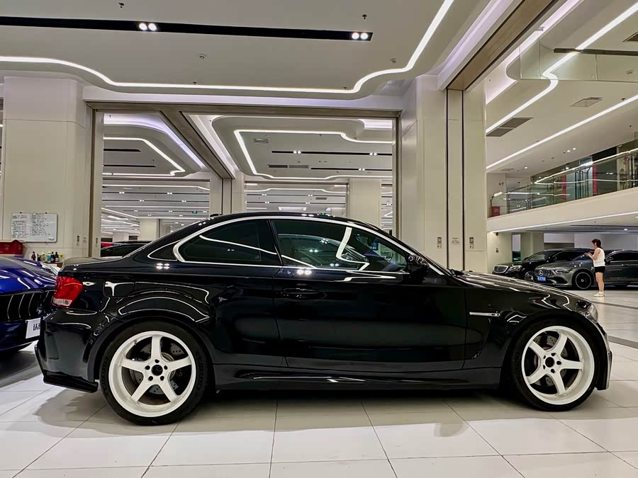 BMW 1 Series M 2012 car image #4