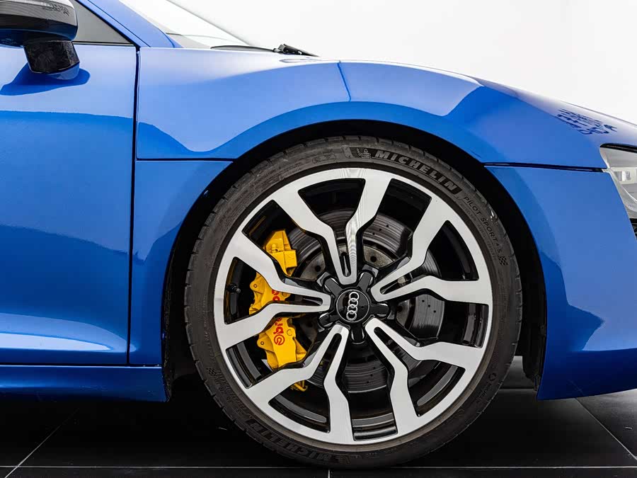 Audi R8 2013 #4 Audi R8 2013 car image #4