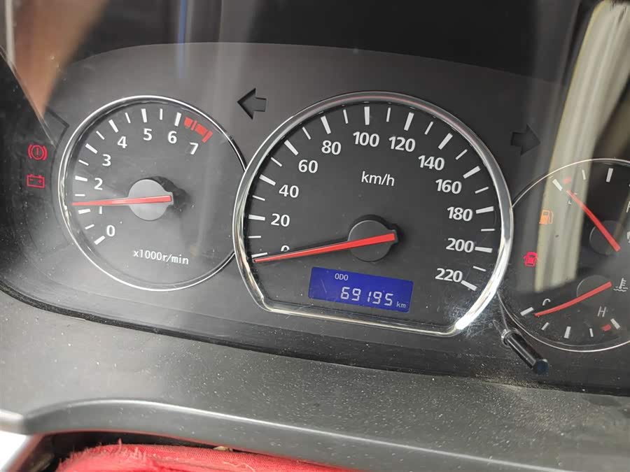 Changan Alsvin V5 2014 car image #4