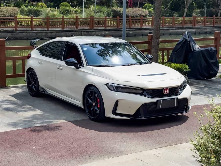 Honda Civic (Imported) 2025 #4 Honda Civic (Imported) 2025 car image #4