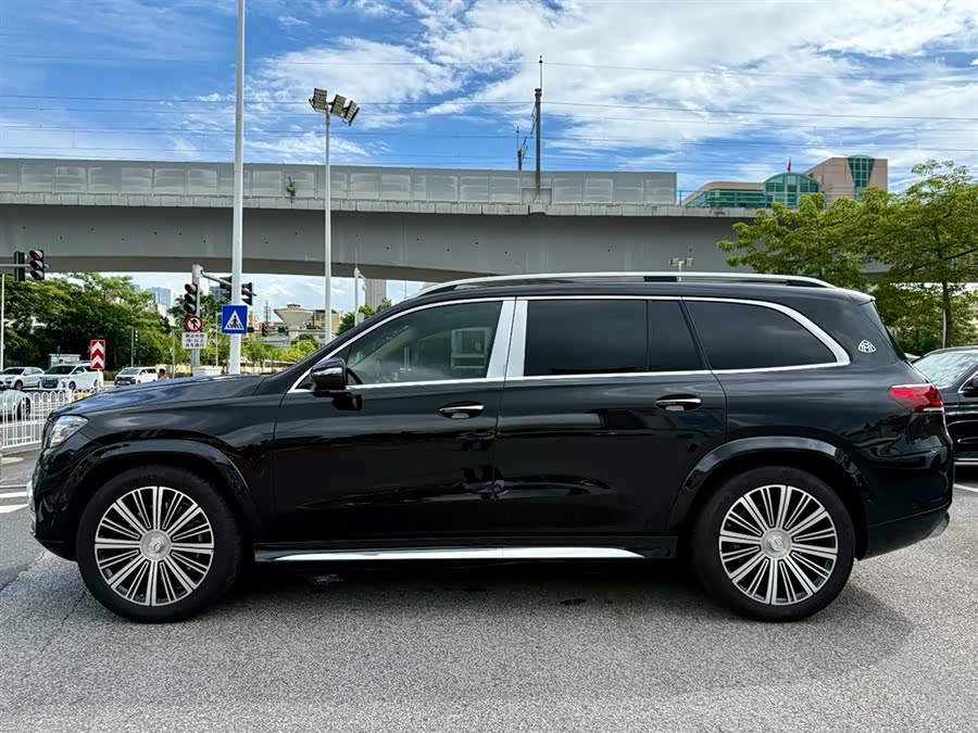 Mercedes-Benz Maybach GLS 2022 car image #4