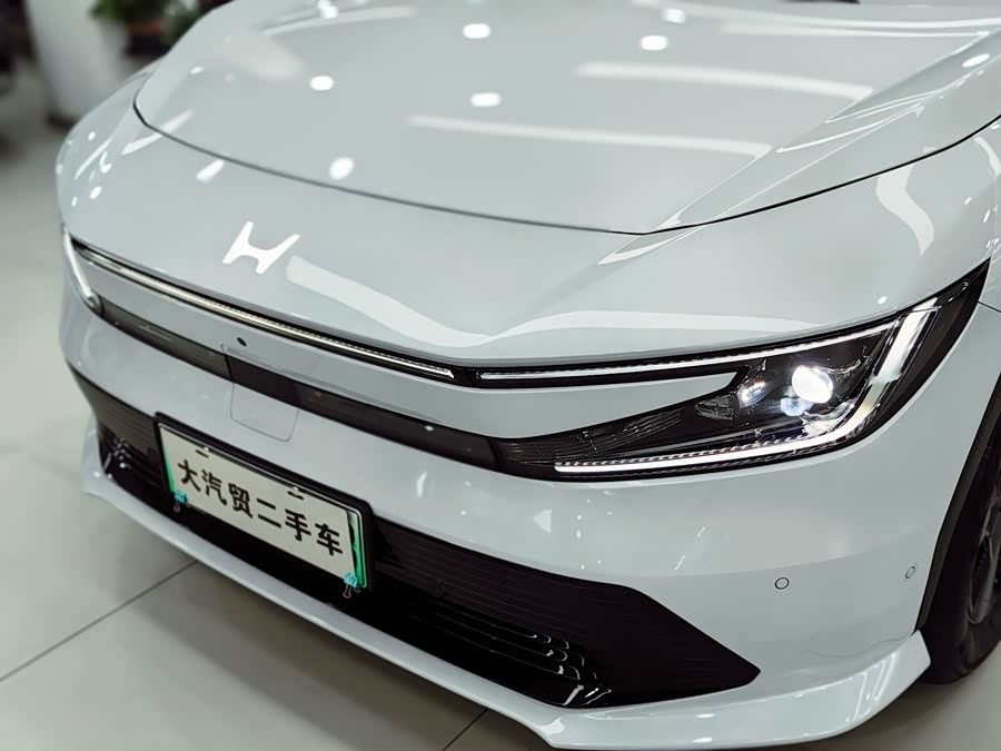 Honda P7 2025 car image #4