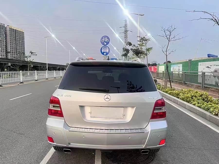 Mercedes-Benz GLK Class (Imported) 2010 #4 Mercedes-Benz GLK Class (Imported) 2010 car image #4