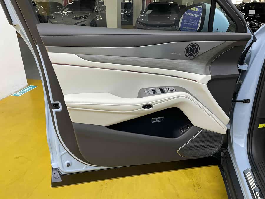 Denza N7 2024 صورة سيارة #4