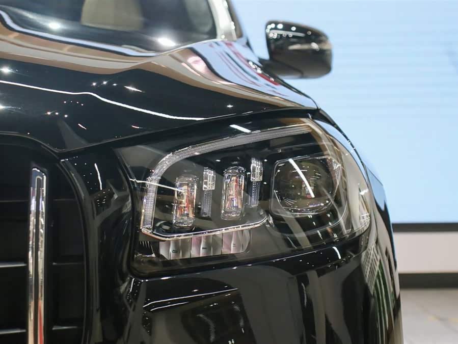 Mercedes-Benz GLS AMG 2024 car image #4
