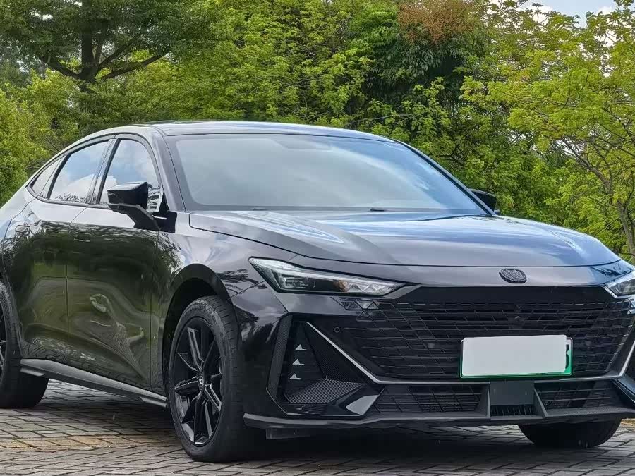 Changan UNI-V iDD 2023 #4 Changan UNI-V iDD 2023 car image #4