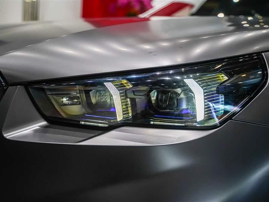 BMW M5 New Energy 2024 immagine di auto #4