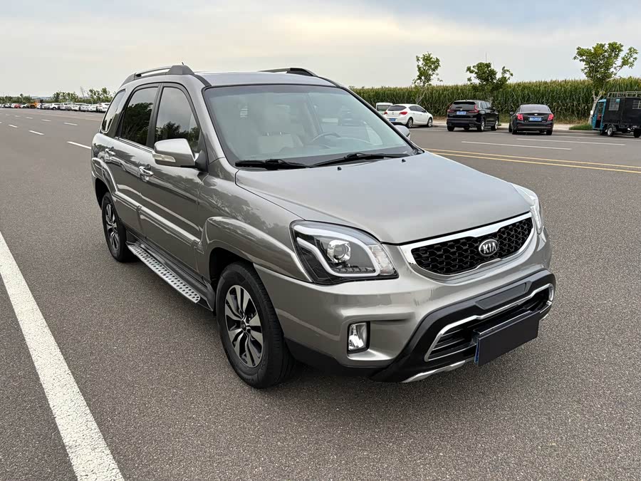 起亚 狮跑 2013 汽车图片 #4