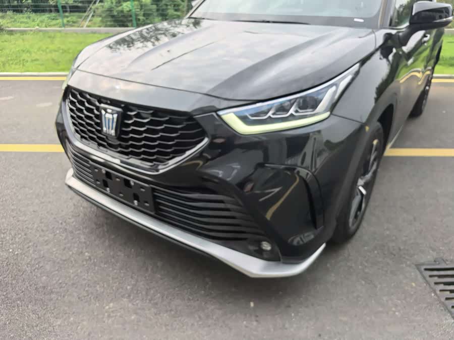 Toyota Crown Kluger 2025 car image #4