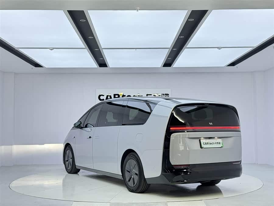 理想汽车 理想MEGA 2024 汽车图片 #4