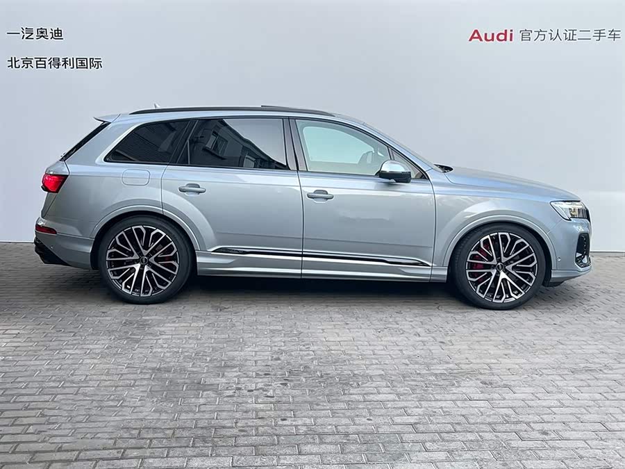Audi SQ7 2024 immagine di auto #4