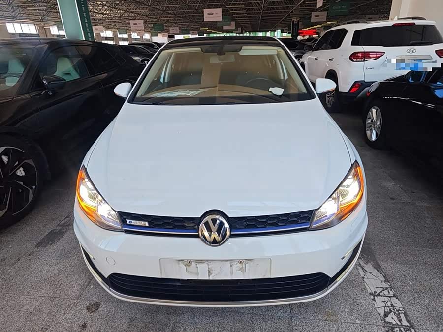 Volkswagen Golf Pure Electric 2020 imagen de coche #4