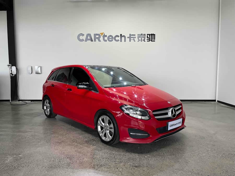 Mercedes-Benz B Class 2016 immagine di auto #4