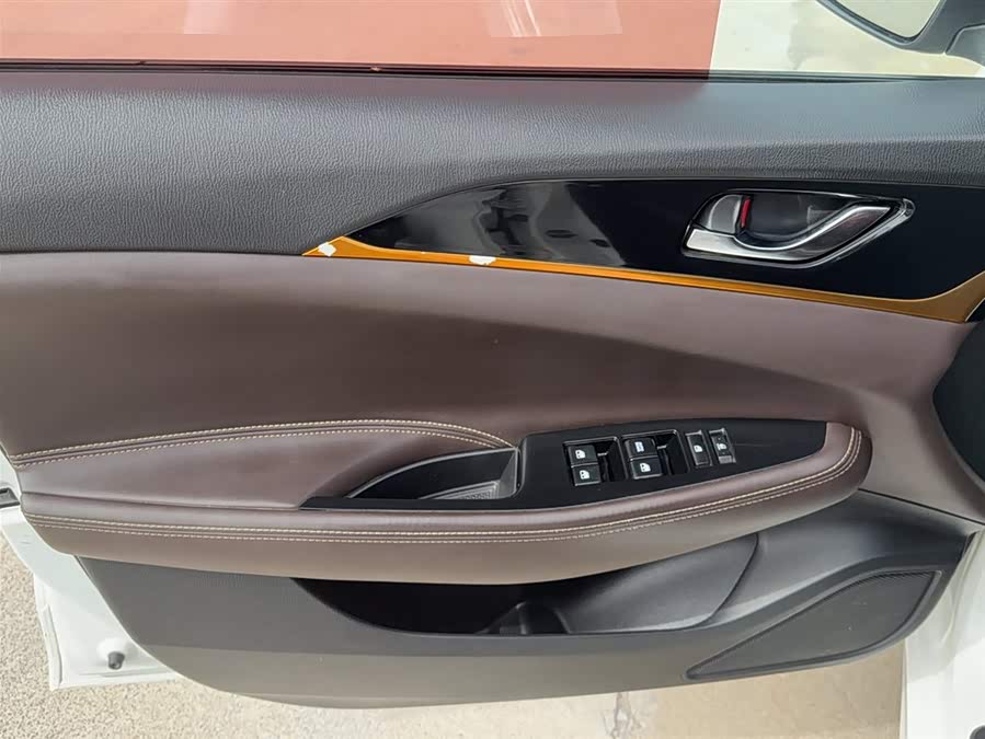 Changan Eado DT 2018 #4 Changan Eado DT 2018 car image #4