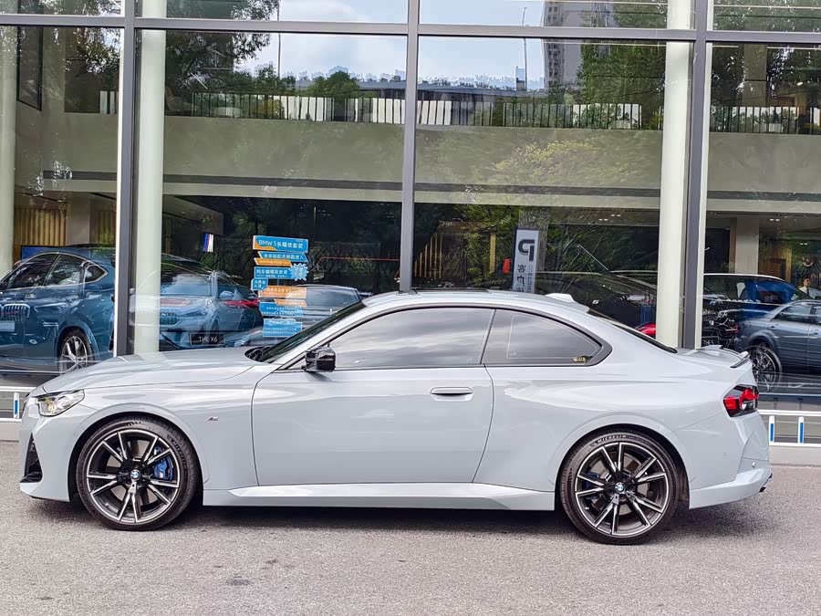 BMW M240i 2025 immagine di auto #4