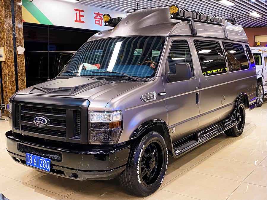 Ford E350 2010 car image #4