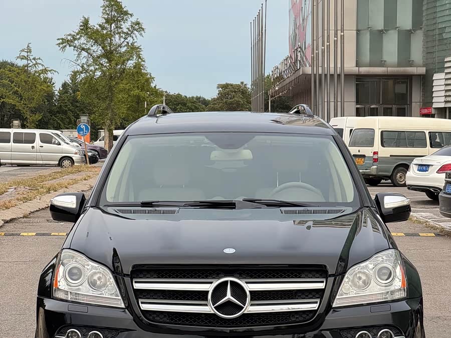 Mercedes-Benz GL Class 2011 car image #4