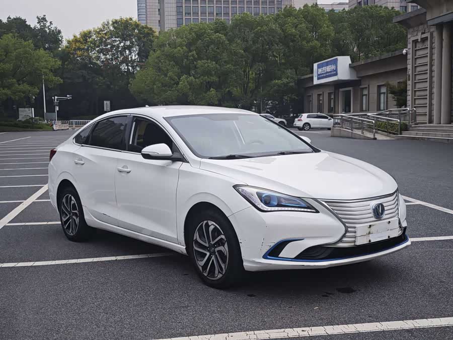 Changan Eado EV 2019 car image #4